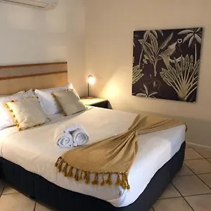 At The Sound Noosa Aparthotel Noosaville