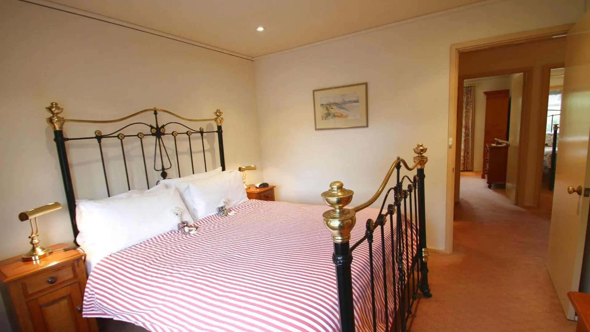 North Adelaide Heritage Cottages & Apartments 4*,  Australia